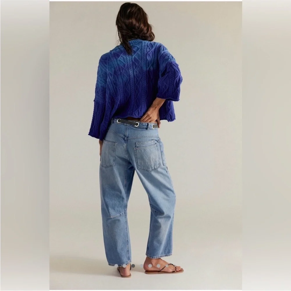 We The Free Moxie Barrel Jeans. Size: 25 - Picture 14 of 16